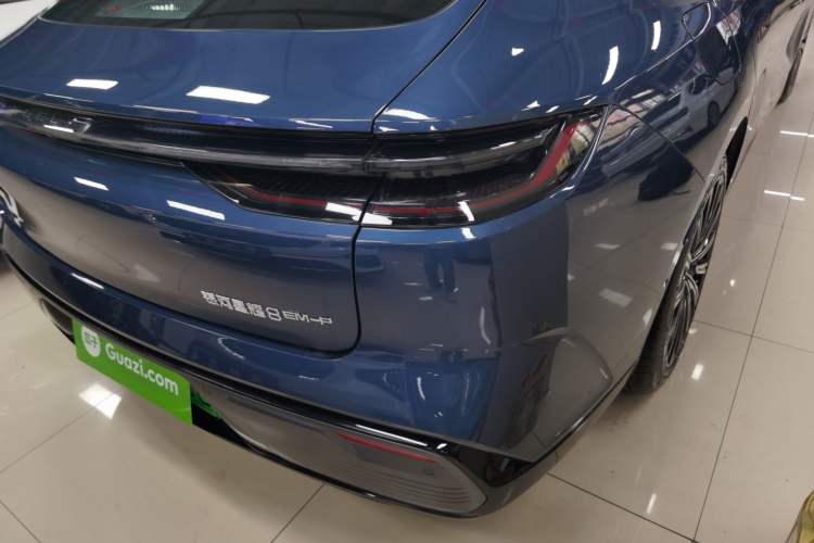 Used Geely Galaxy 8 2025 130km EM-P Exploration Edition Exterior 3