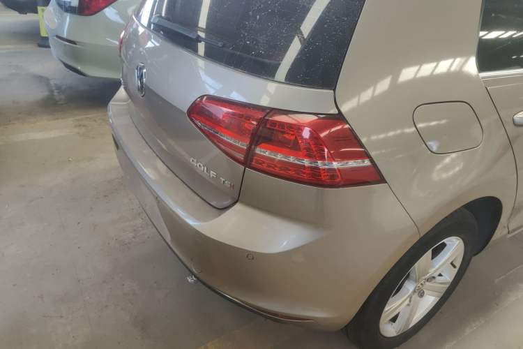 Used Volkswagen Golf 2014 1.4TSI Automatic Luxury Model
