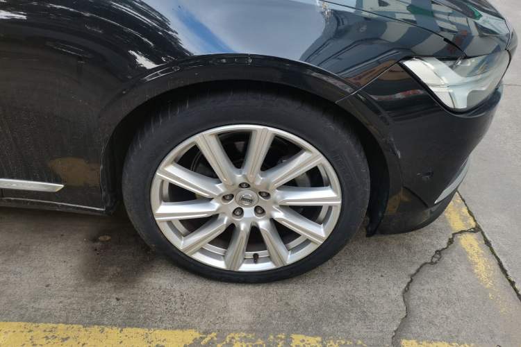 Used Volvo S90 2017 T5 Smart Luxury Edition
