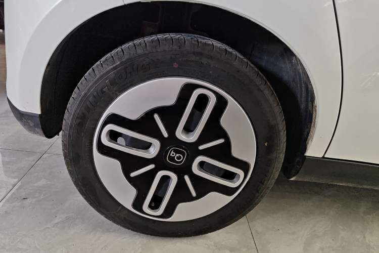 Used Chery QQ Domi 2025 Model 305km Comfort Edition
