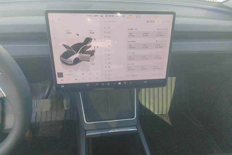 Used Tesla Model Y 2025 Long-Range All-Wheel Drive First Edition Audio And AC Panel