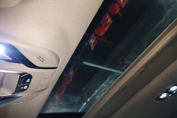 Used Geely Auto Binray 2019 200T DCT Binzhi Edition Headliner