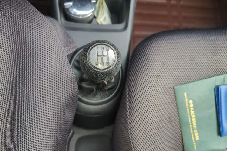Used Suzuki Alto 2013 1.0L Manual Luxury Model Gear Lever