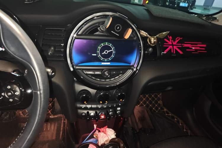 Used MINI MINI 2021 1.5T COOPER Classic Edition