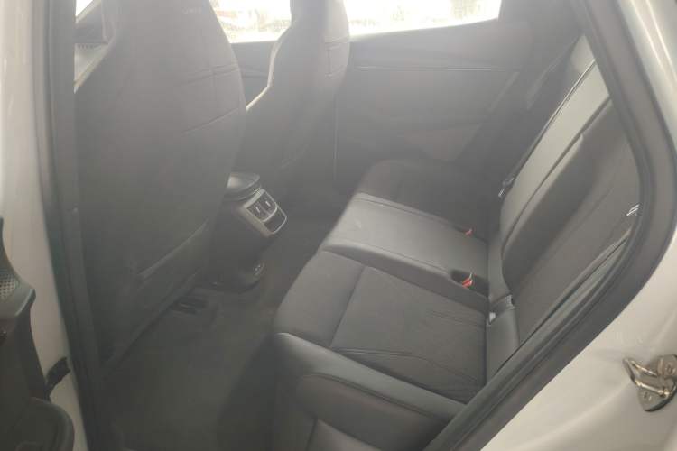 Used Volkswagen ID.UNYX 2024 Pro Long-Range Version
