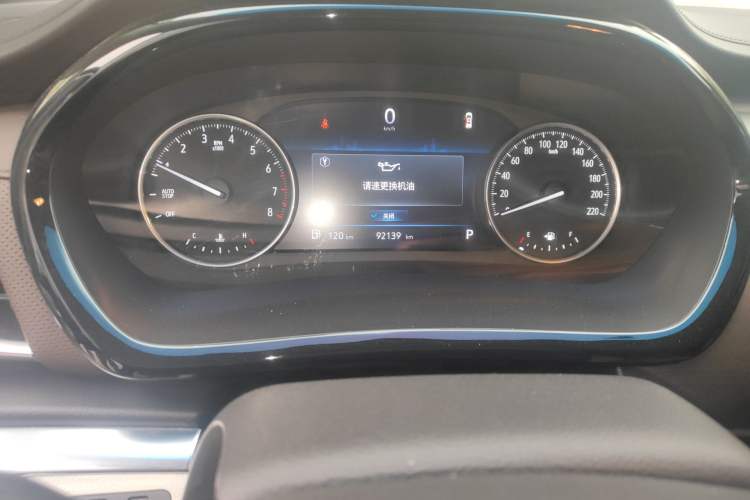 Used Buick GL8 2023 Land Executive Class Comfort Model