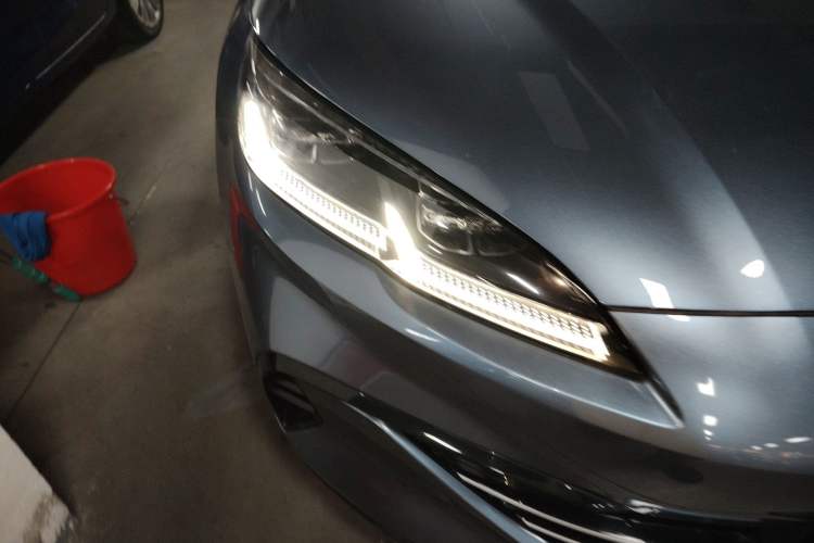 Used BYD Seal 06 New Energy 2024 DM-i 120KM Prestige Model Right Front Headlight