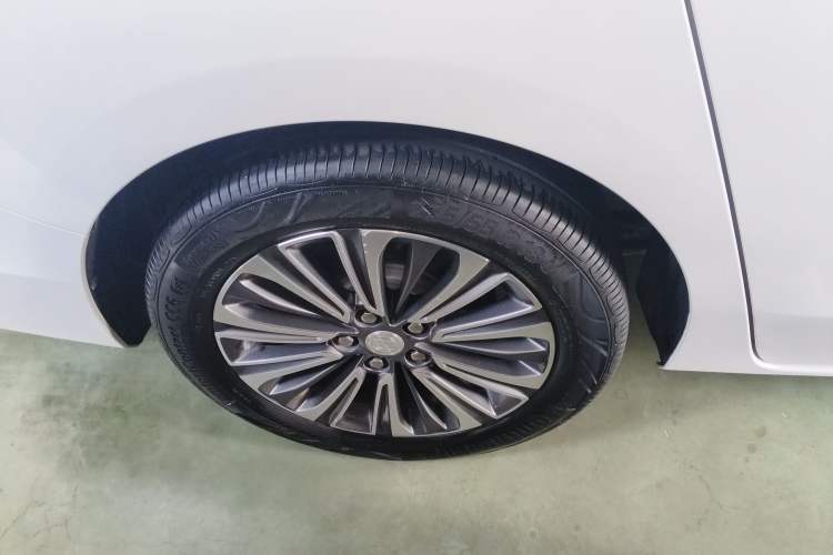 Used Buick GL8 2021 ES Landtrek 653T Luxury Model