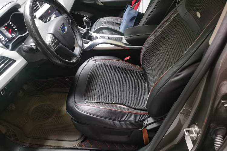 Used Geely Auto Emgrand X7 Sport 2020 1.8TD Manual Two-Wheel Drive Zhiya Model Left Front Seat