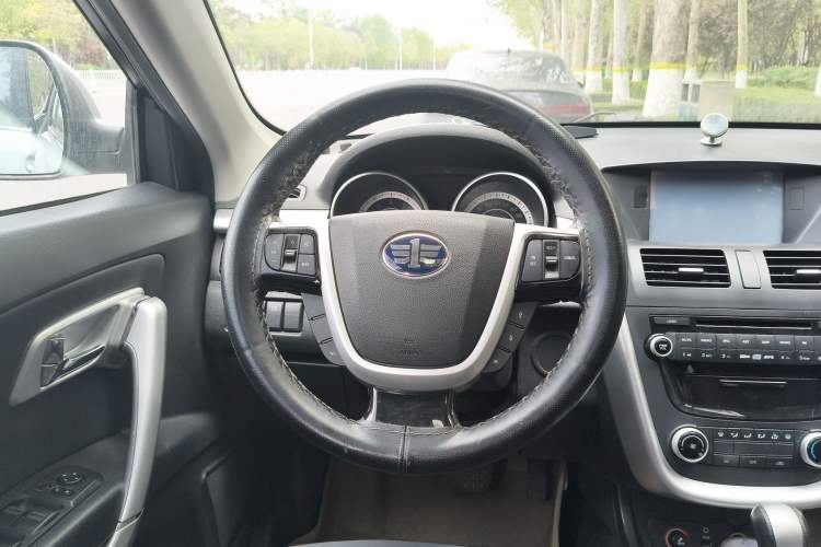 Used Bestune X80 2013 2.0L automatic comfort version Steering Wheel