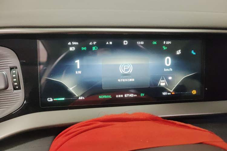 Used Denza D9 2022 DM-i 970 Four-Wheel Drive Flagship Model
