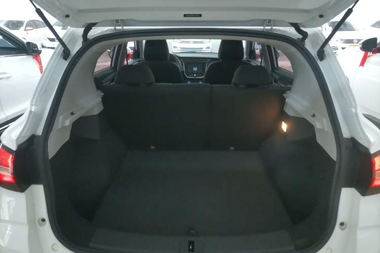 Used Roewe RX3 2020 1.6L Manual 4G Connect Super-Fresh Elite Edition