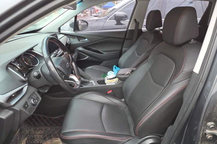 Used Chevrolet Orlando 2019 Redline 530T Automatic Enjoyment Version (5+2 Seating) China VI Left Front Seat