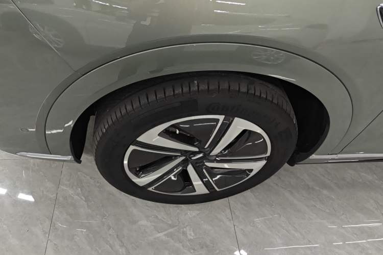 Used Wey Lanshan 2025 Four-Wheel Drive Ultra Left Front Wheel Hub