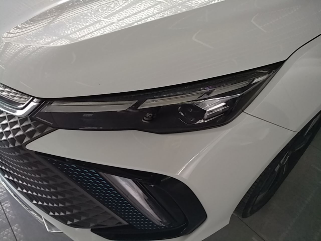 Geely Auto Emgrand L HiP 2022 1.5TD-DHT Pro 100KM Super Swift — снимка 8
