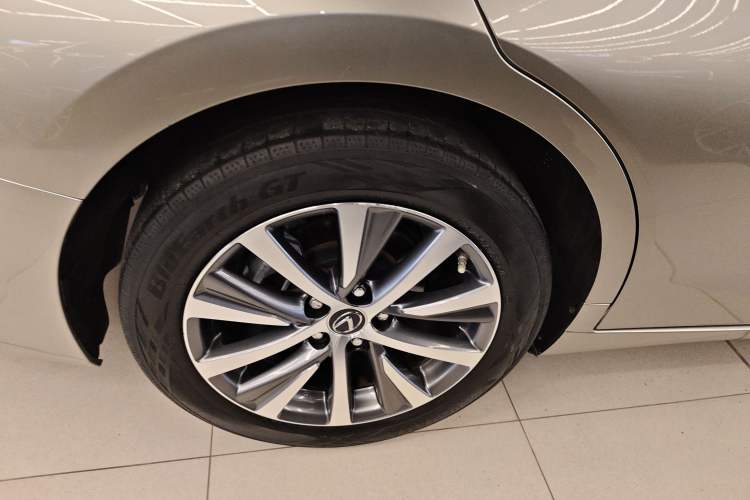 Used Lexus ES 2020 200 Excellence Edition