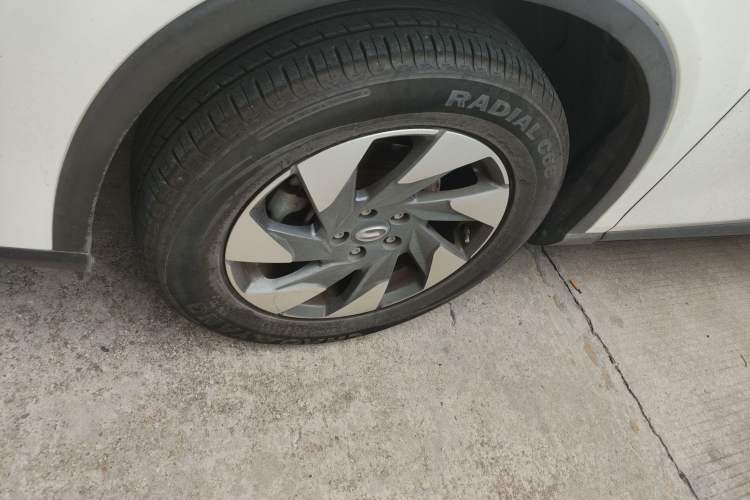 Used GAC Trumpchi GS4 2020 270T Automatic Elite Tech Edition Left Front Wheel Hub