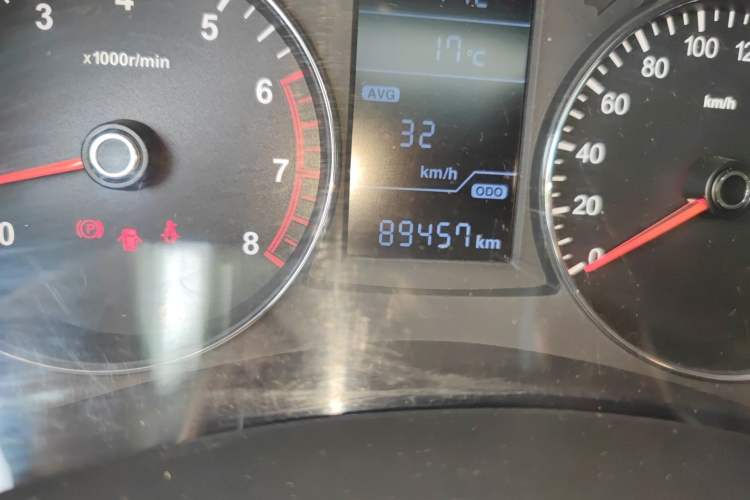 Used FAW Senya R7 2017 1.6L Manual Luxury Model
