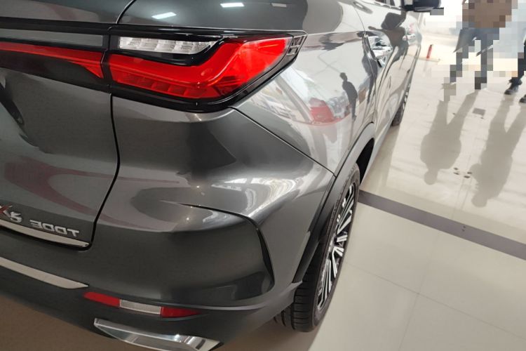 Used CHANGAN OSHAN X5 2021 Revised Version 1.5T DCT Luxury Edition
