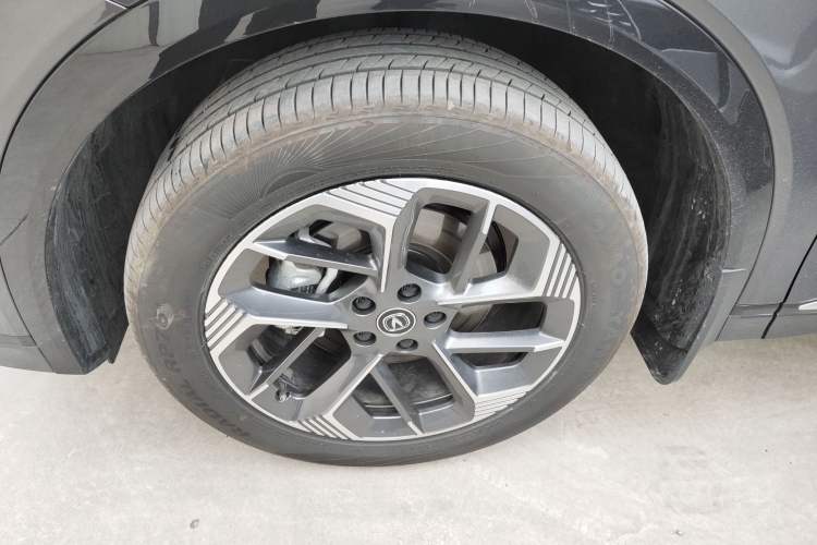 Used CHANGAN CS75 PLUS 2025 4th Generation 1.5T New Blue Whale Smart Flagship Version
