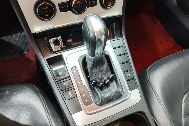 Used Volkswagen Magotan 2013 1.8TSI Luxury Model