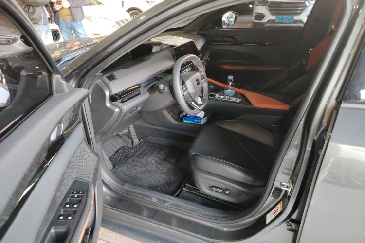 Used Changan UNI-V iDD 2023 ZhiDian iDD 1.5T 113km ZhiKu Model
