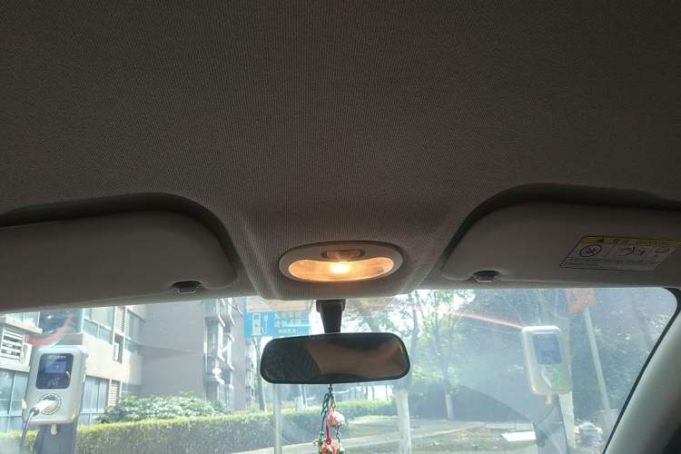 Used Chery QQ Little Ant 2021 150 000 Yuan "Ant Fan" Edition New Ant Cool Version Lithium-Ion Battery Headliner