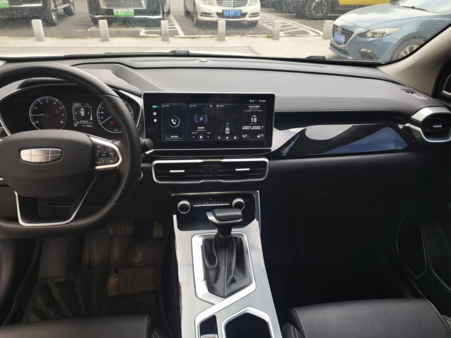 Geely Auto Coolray 2025 Model 1.5L CVT Superpower Edition MAX — снимка 15