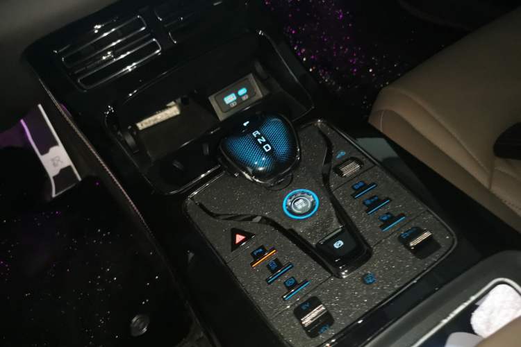 Used BYD Han 2025 DM-i 125KM Prestige Model Gear Lever