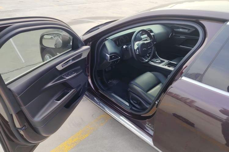 Used Jaguar XEL 2019 2.0T 200 PS Deluxe Edition
