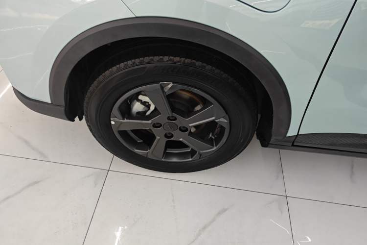 Used Geometry E Firefly 2023 320KM Cute & Handsome Tiger 5 Seats Exterior 4