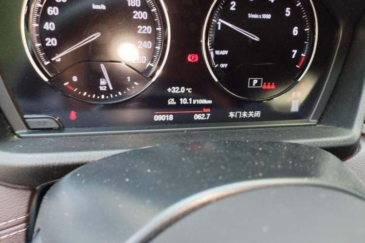 Used BMW X2 2023 sDrive25i M Sport Package Odometer Close Up