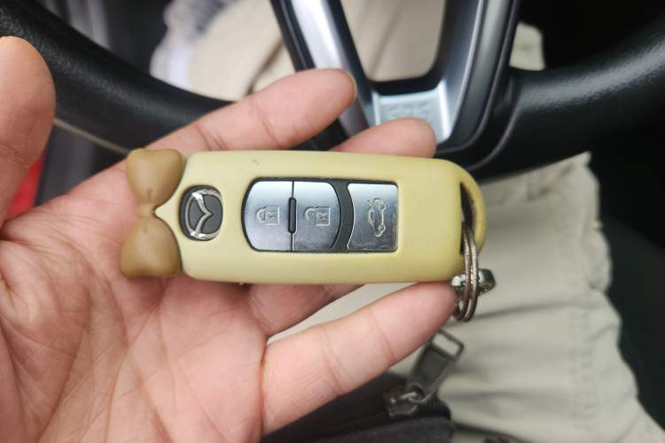 Used Mazda Mazda 3 Axela 2017 Sedan 1.5L Automatic Luxury Model China VI Standard