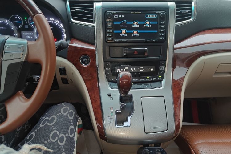 Used Toyota Alphard 2011 3.5L Luxury Edition