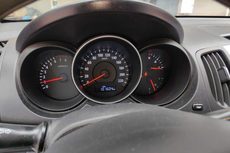 Used Kia Forte 2014 1.6L MT GL
