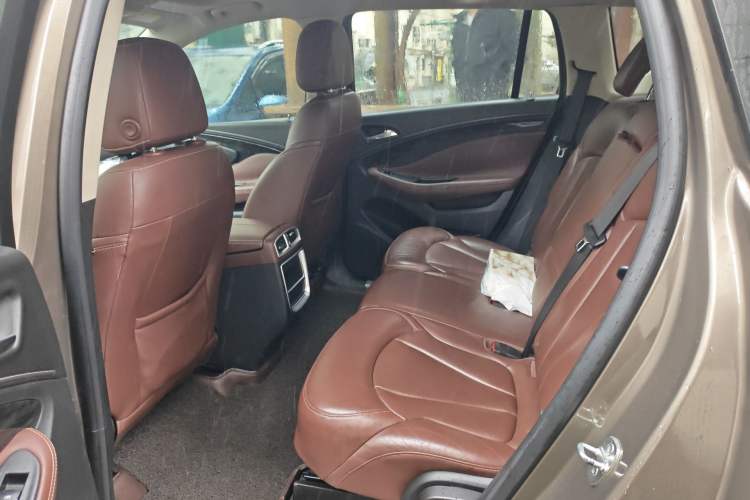 Used Buick Envision 2015 20T Four-Wheel Drive Luxury Model Left Rear Seat