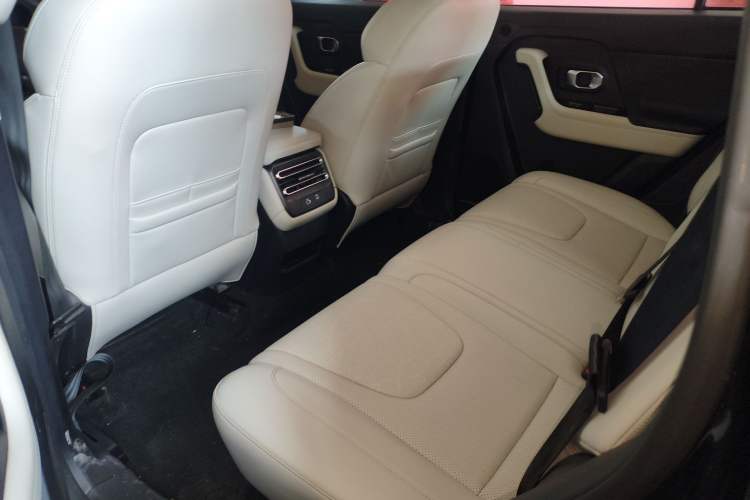 Used JETOUR Shanhai T1 2025 150 km to the Lake
