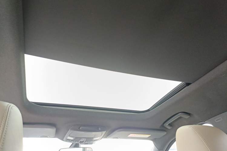 Used Ford Everest 2017 2.0T Gasoline Automatic 4x4 Luxury Edition 7 Seats