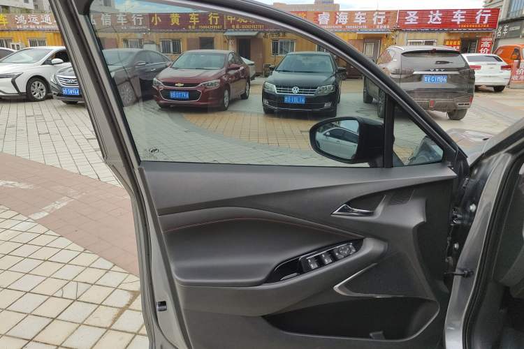 Used Chevrolet Orlando 2018 Redline 530T Automatic Enjoyment Edition (5+2 Model) – China V Standard