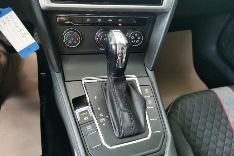 Used Volkswagen Lamando 2019 230TSI DSG Fashion Edition China VI