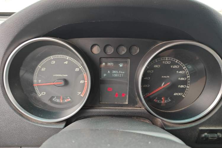 Used BAIC Off-Road BJ40 2016 40L 2.3T Automatic All-Wheel Drive Premium Edition Instrument Cluster