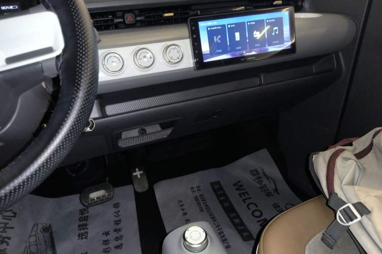 Used Wuling Hongguang MINIEV 2022 GAMEBOY 300km Enthusiast Model with Lithium Iron Phosphate