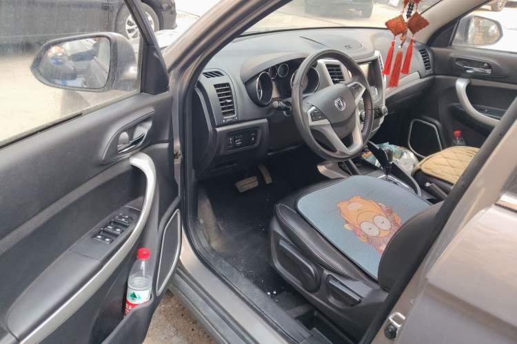 Used Changan CS35 2016 1.6L Automatic Luxury Model China V Standard