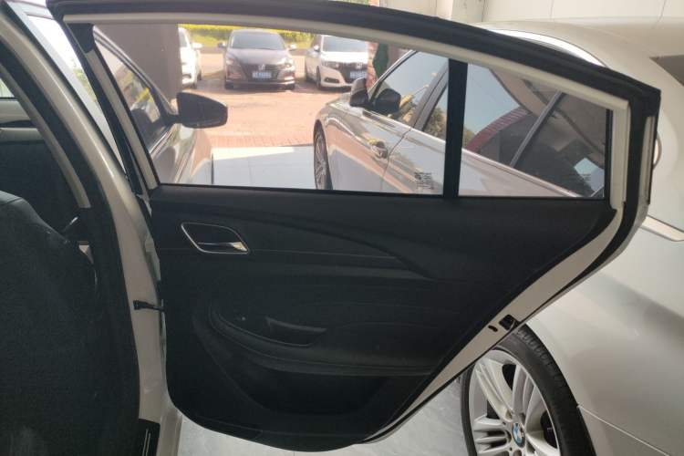 Used Roewe i5 2019 20T Automatic 4G Connect Luxury Flagship Edition