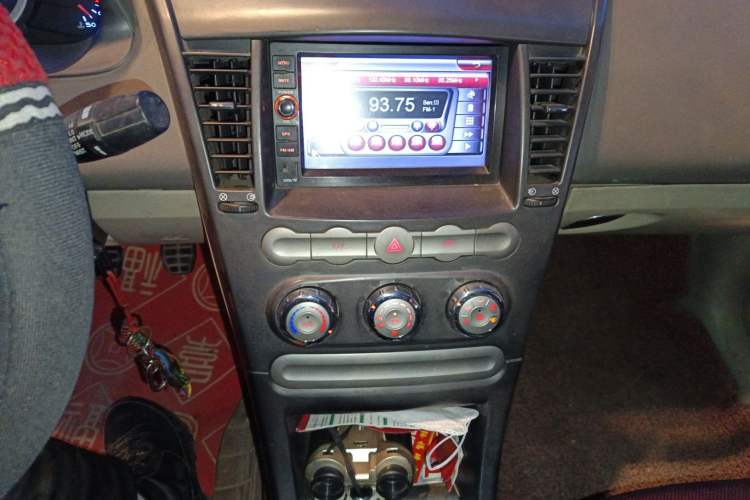 Used Chery A3 2010 Sedan 1.6L Manual Entry-Level Model Audio And AC Panel