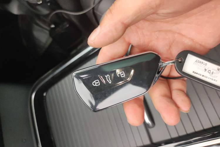 Used Volkswagen ID.4 X 2024 Pure & Smart Edition Vehicle Key