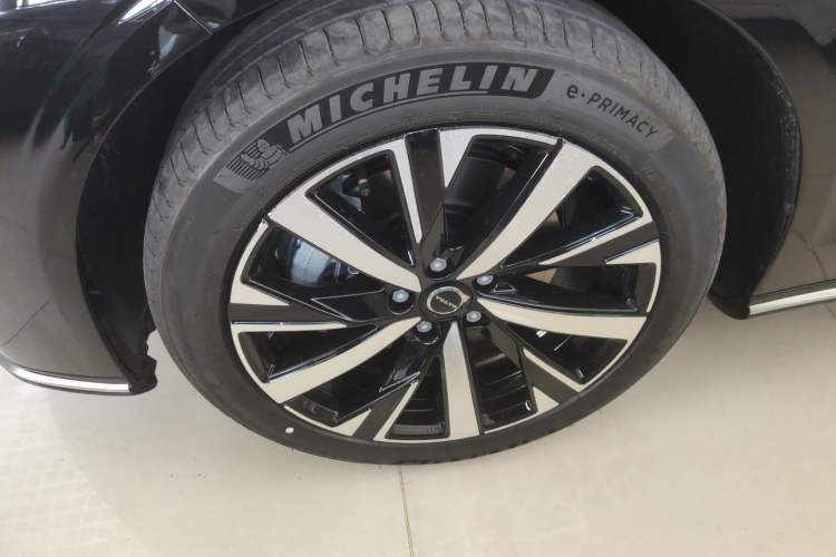 Used Volvo S90 2026 B5 Zhiyi Luxury Edition