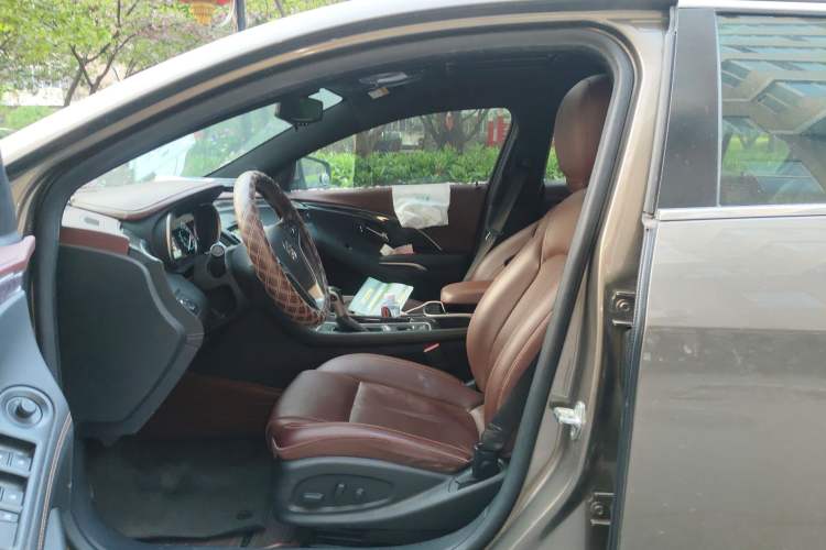 Used Buick LaCrosse 2013 2.4L SIDI Leading Comfort Version