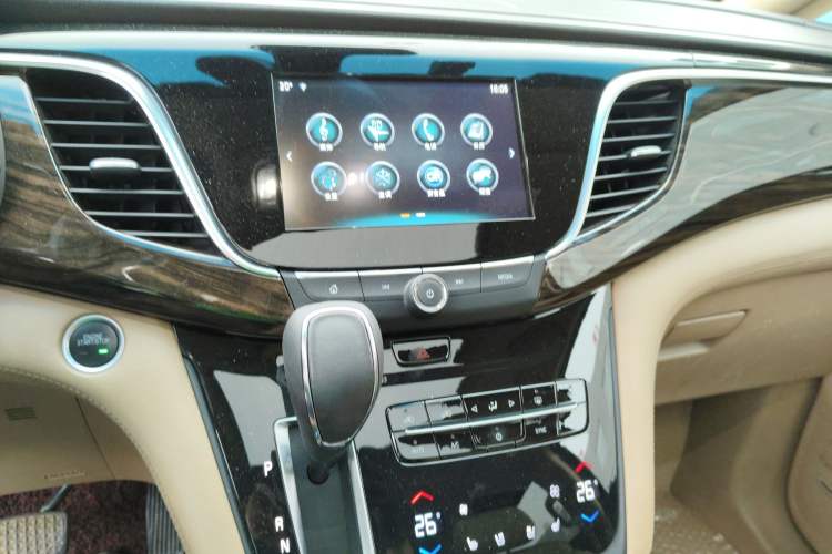 Used Buick GL8 2018 ES 28T Flagship Model China VI Standard
