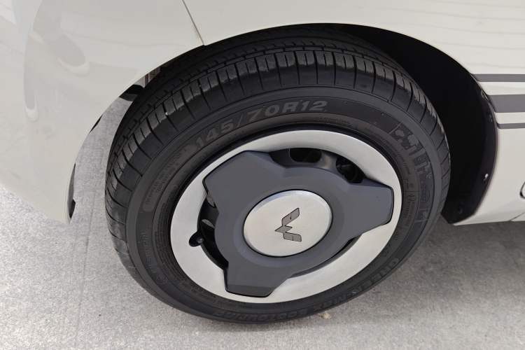 Used Wuling Hongguang MINIEV 2022 Macaron Premium Model – Lithium Iron Phosphate